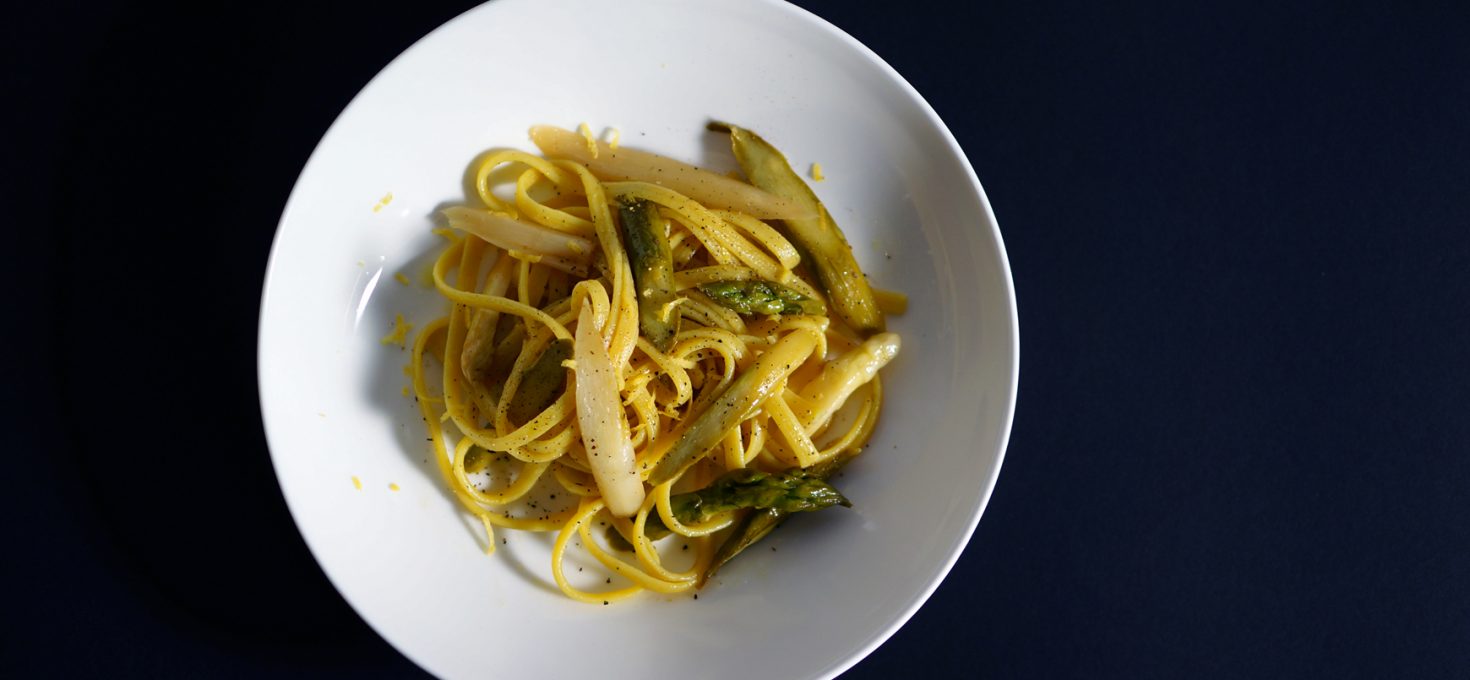 Spargel-Pasta mit Zitrone